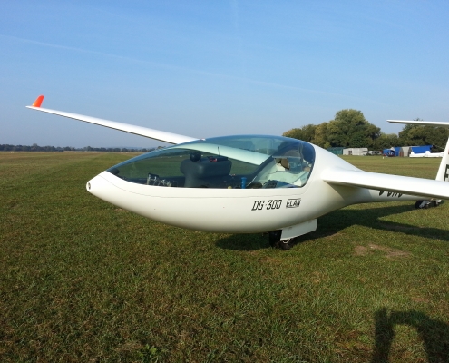 3173-aeroclub-gelnhausen Segelflugzeug DG300 Aero-Club Gelnhausen